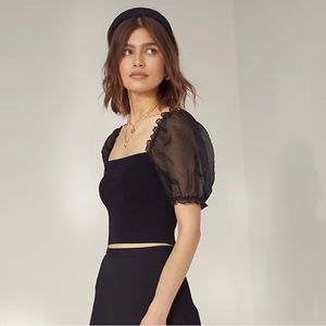 Aritzia Wilfred Sheer-Sleeve Top Black size M